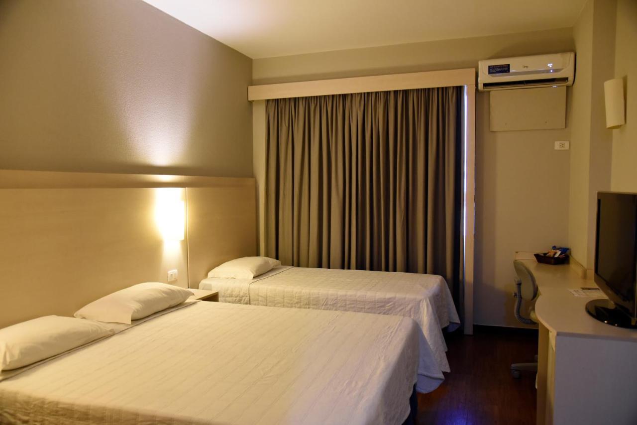 Golden Blue Hotel Londrina Eksteriør billede