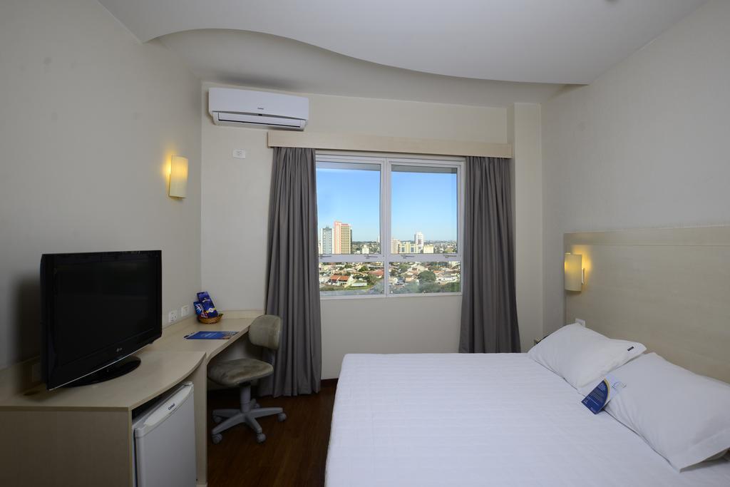 Golden Blue Hotel Londrina Eksteriør billede