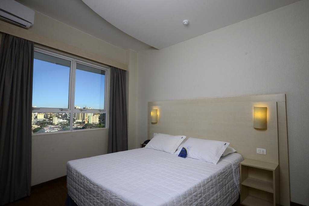 Golden Blue Hotel Londrina Eksteriør billede
